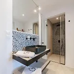 ヴィラ Ammos With Private Pool, Sauna & Seaview