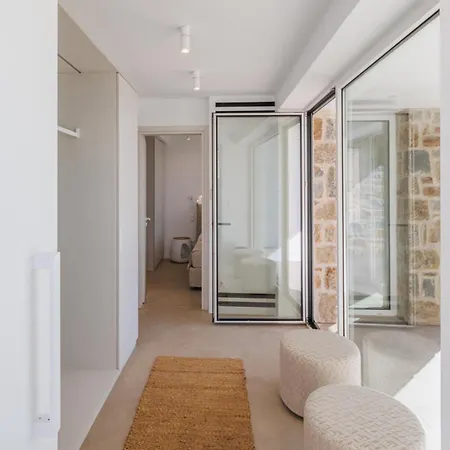 빌라 Ammos With Private Pool, Sauna & Seaview 지아로바