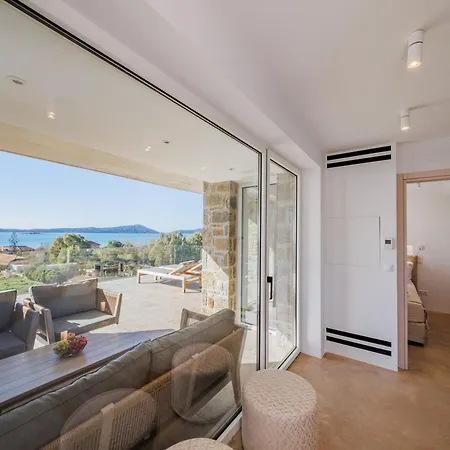 빌라 Ammos With Private Pool, Sauna & Seaview 지아로바