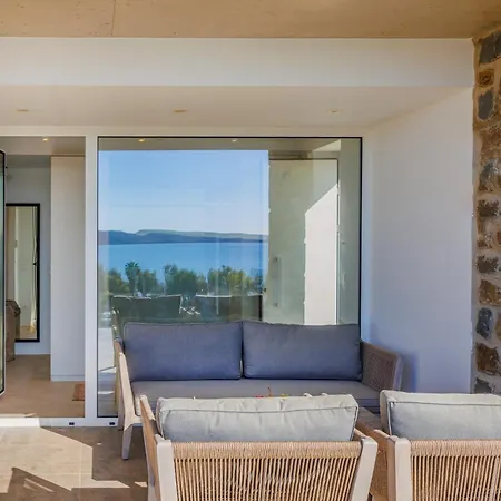 Ammos With Private Pool, Sauna & Seaview Villa