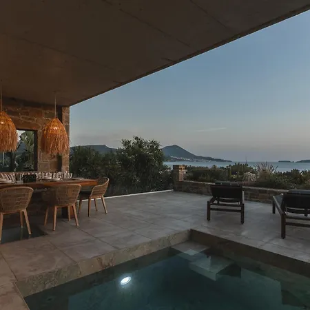 Ammos With Private Pool, Sauna & Seaview 지아로바