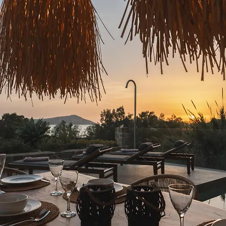 Villa Ammos With Private Pool, Sauna & Seaview *